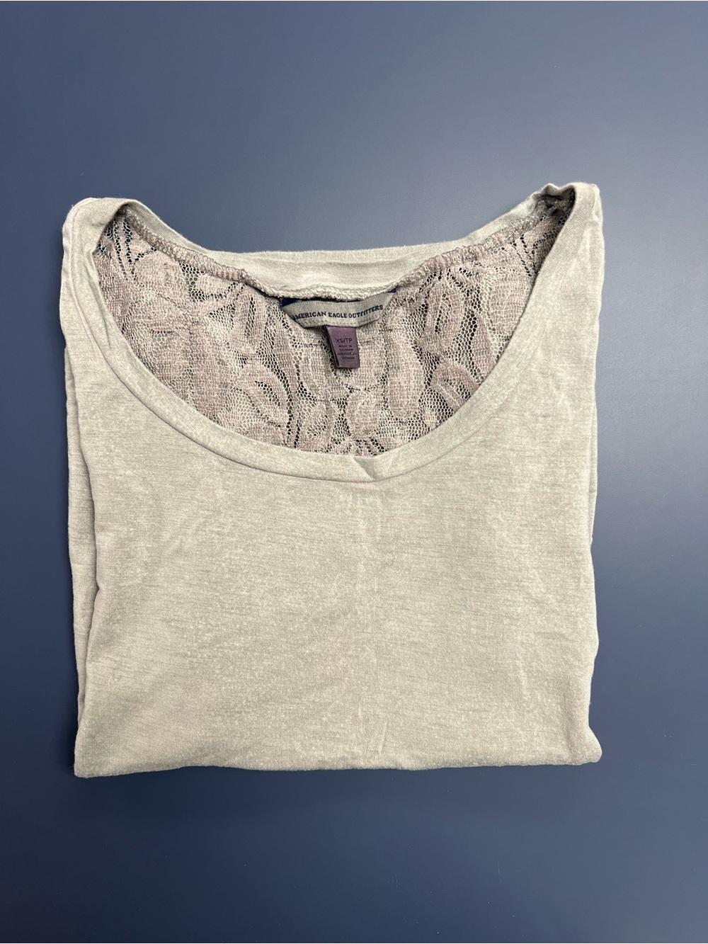 American Eagle Outfitters Lace-Back Scoop Top in Light Gray